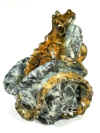 CRAWFORD IGUANA HATCHING.JPG (201282 bytes)